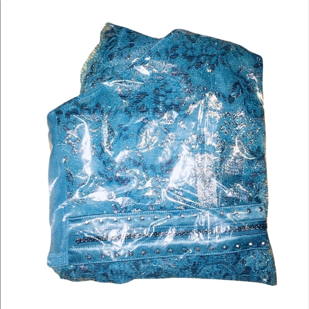 NWT Victoria’s Secret: Rare 🔥 Medium Sparkly Blue Shimmer Lace Teddy - Picture 7 of 7